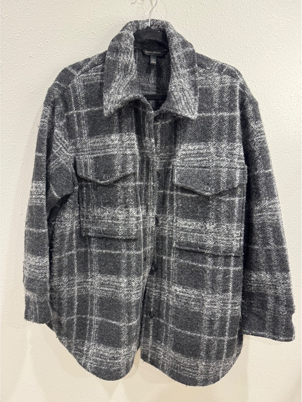 Banana Republic Petite Large PlaidWool Blend Shacket Gray Black Overshirt Jacket